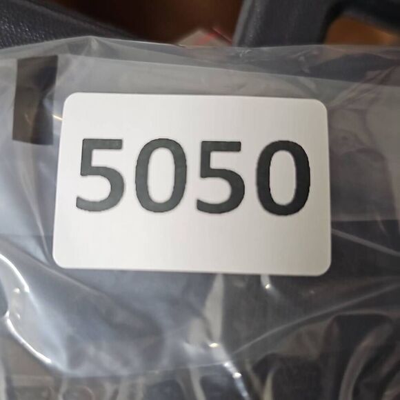 Disney × Mickey Mouse Neff T Shirt Medium - Picture 8 of 8